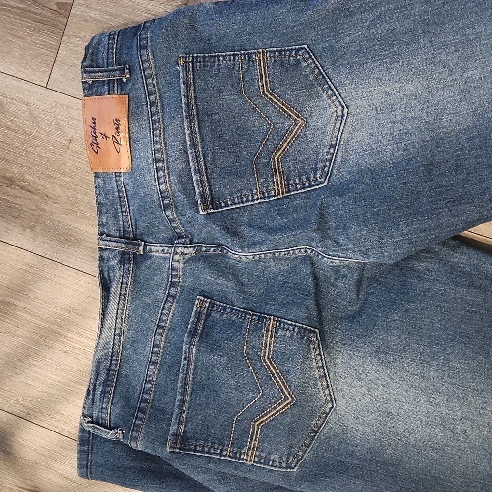 Stitches & Rivets Jeans - Picture 4 of 6